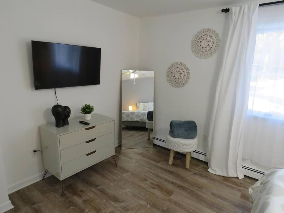 Catskills Cottage With Lake View Book Now ロックヒル エクステリア 写真